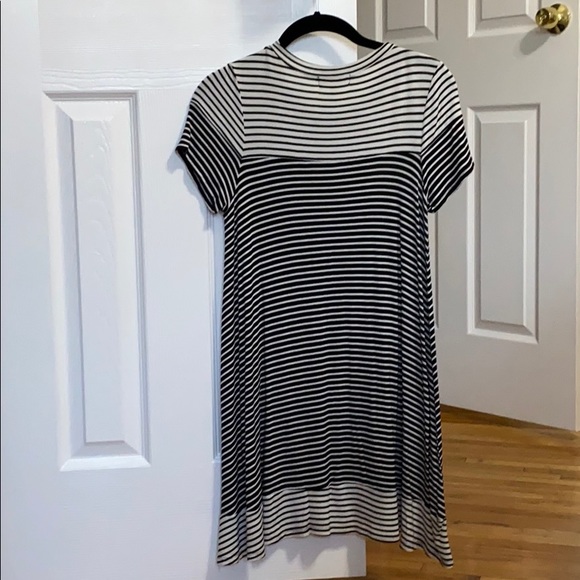 SOLD❣️ Striped Dress - Picture 3 of 4